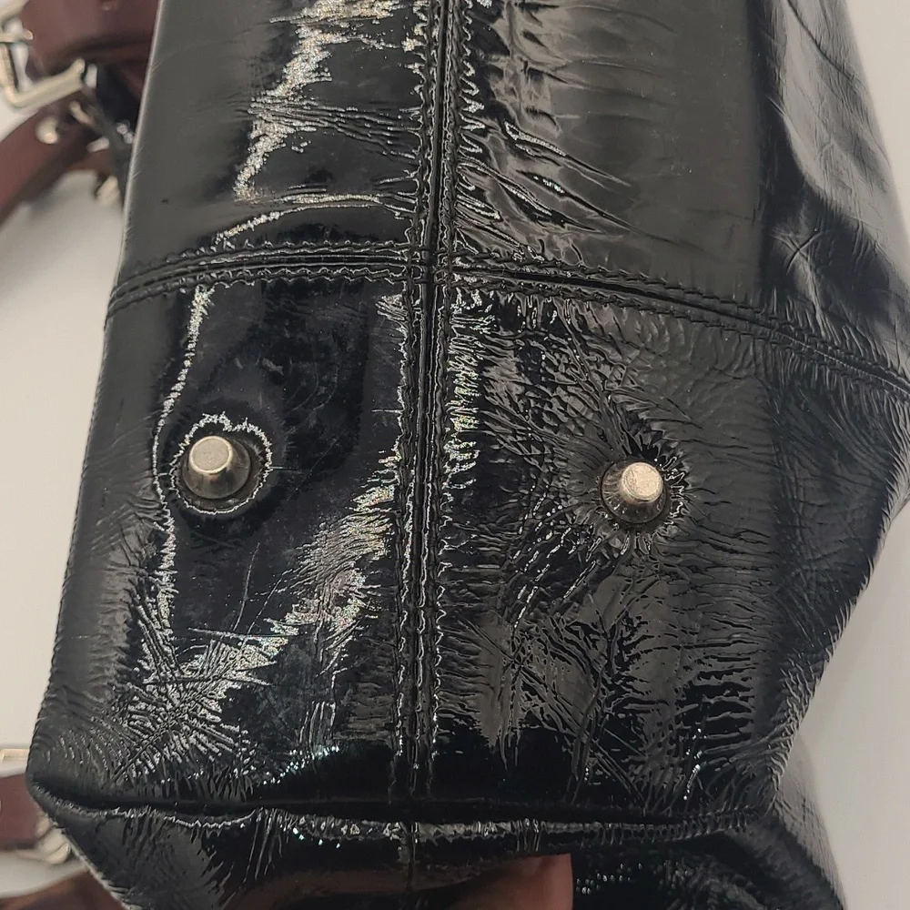 Pauric Sweeney Patent Leather Shoulder Bag. Made in Italy - Picture 6 of 11